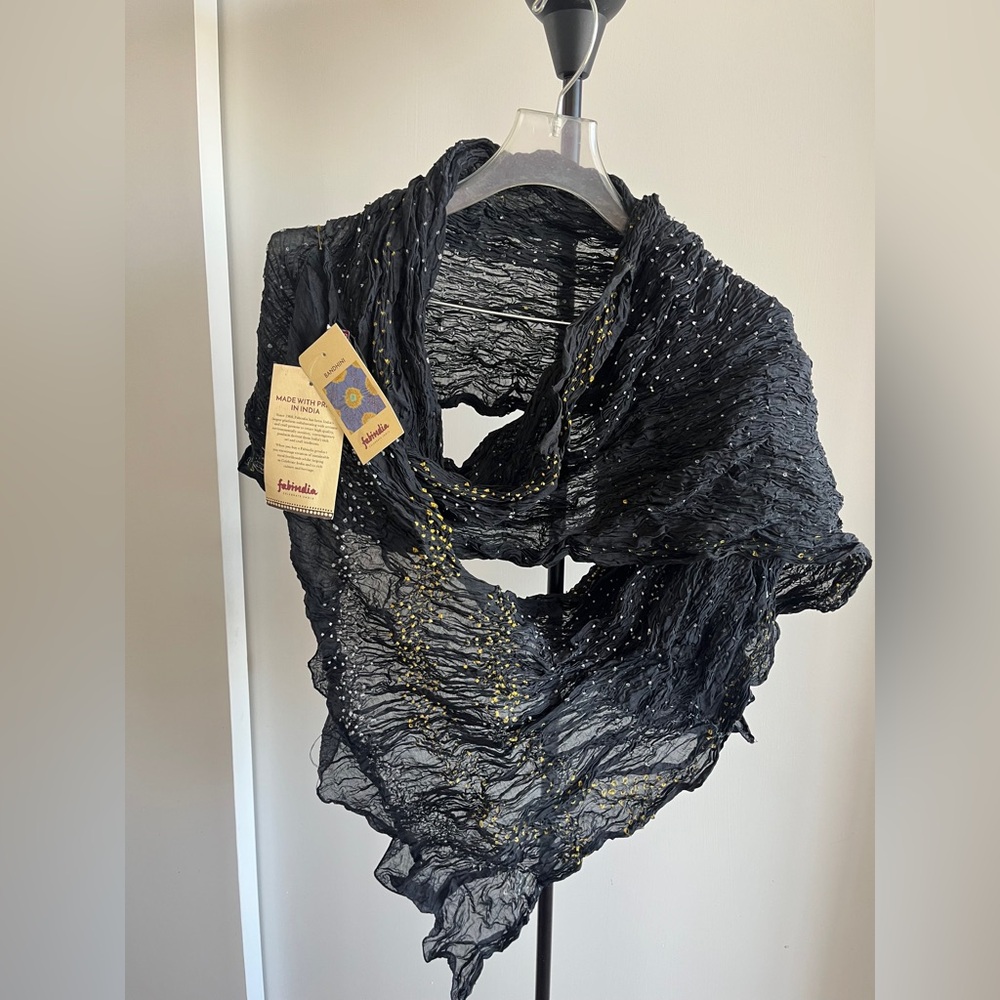 NWT Fabindia Bandhani Shawl Dupatta Scarf Stole Silk & Cotton Black & Gold 80"